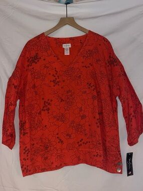 Studio Works Red Floral V-Neck Tunic Top